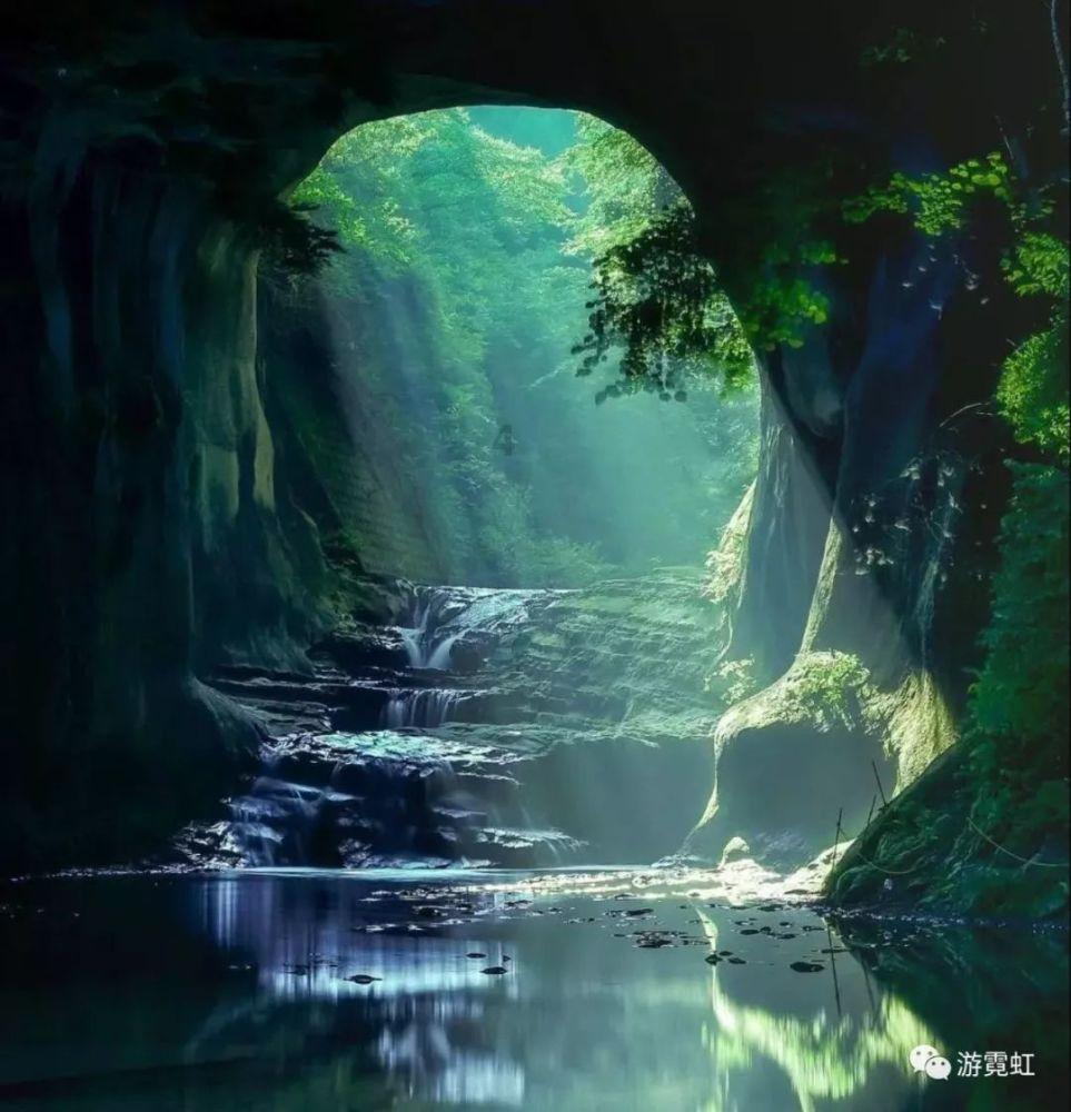 83岁奶奶凭借优雅的舞步成了网红，她的心态如何这么好？游戏画面