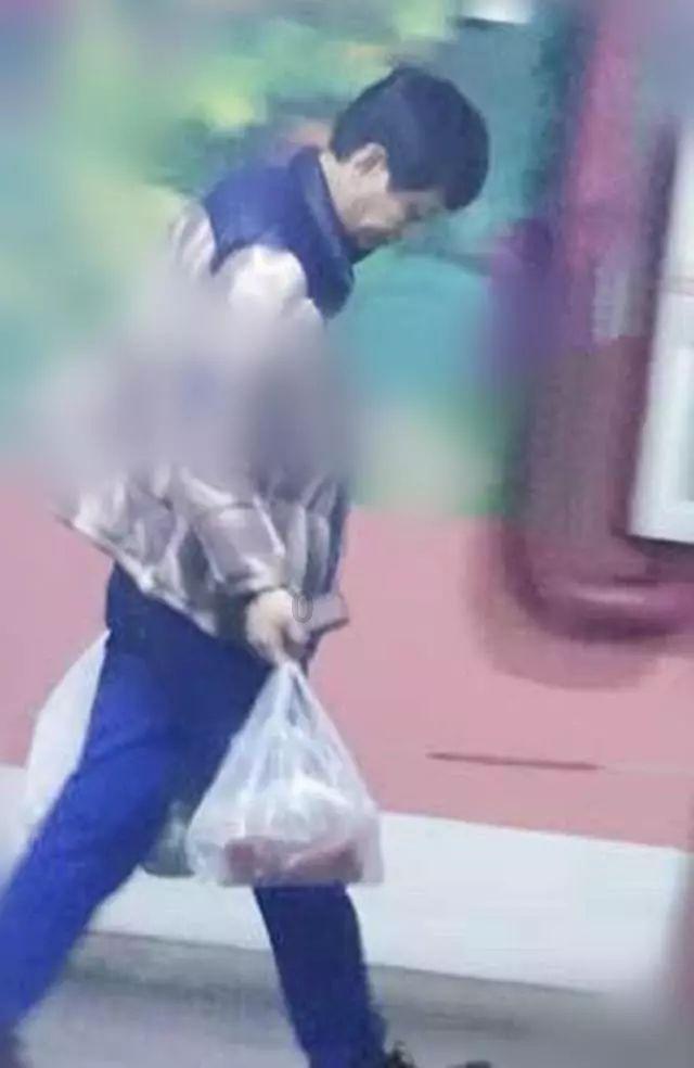 给蜜蜂喂白糖水来造假蜂蜜，这种说法，有没有可信度？真的有吗？