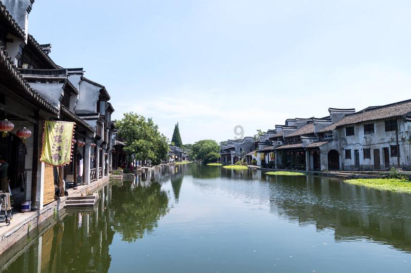 飞夺泸定桥时，敌军为何不炸桥仅仅拆木板？杨成武多年后道出真相